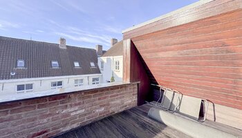 Ruime instapklare herenwoning op mooie locatie