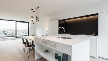 Uniek appartementsgebouw met 5 units en open zicht