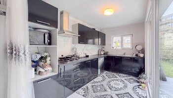 Maison individuelle spacieuse avec jardin
