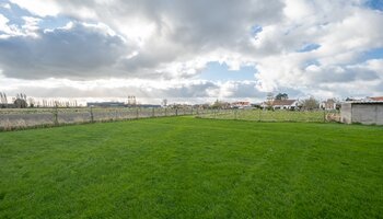 Ferme exclusive avec annexe séparée dans une situation privilégiée (5.550 m² de terrain)