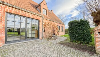 Instapklare ruime alleenstaande woning