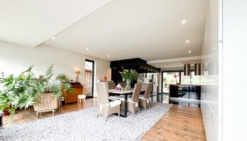 Instapklare ruime alleenstaande woning