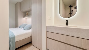 Subliem gerenoveerd 2SLK-appartement met zijdelings zeezicht in het Zoute