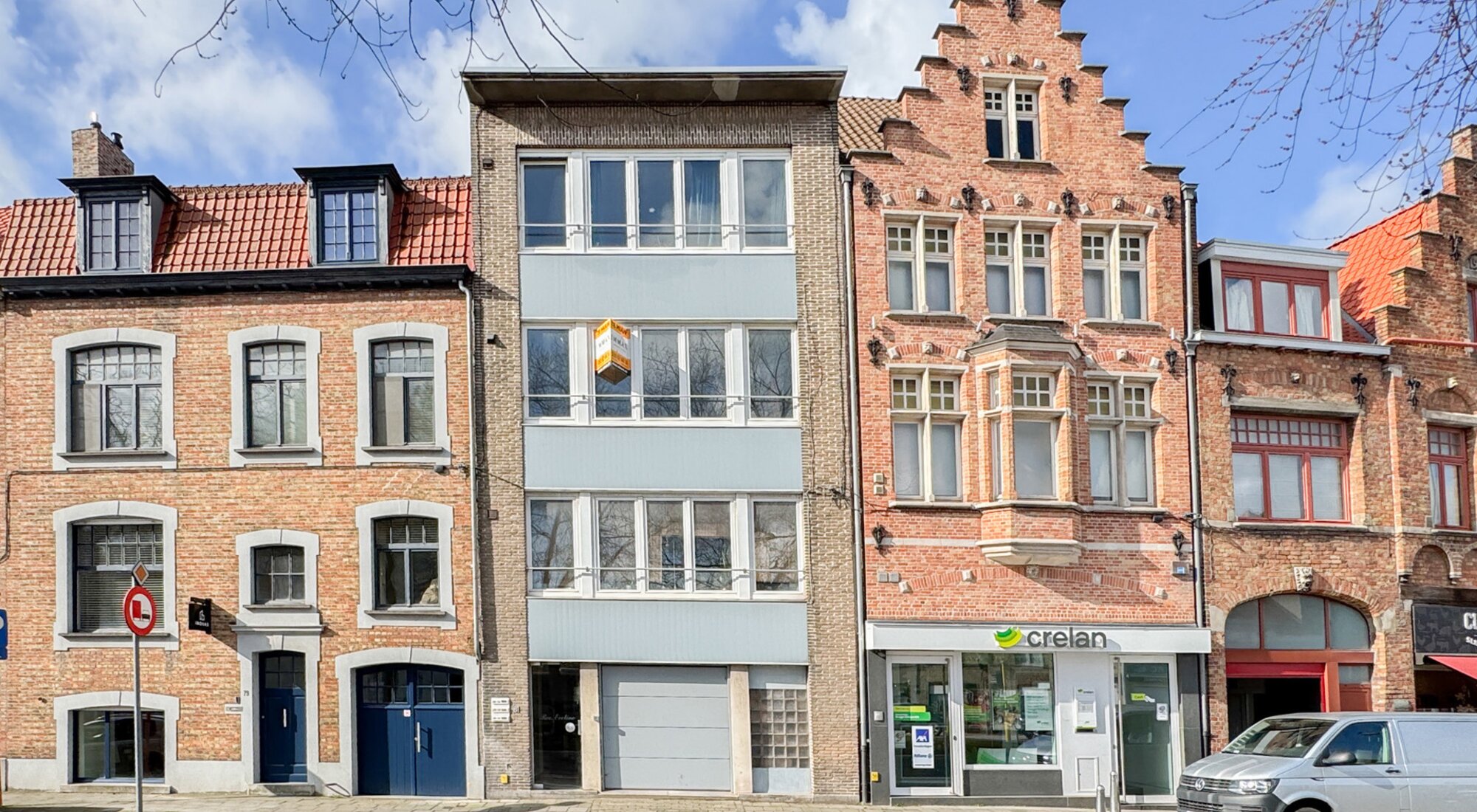 Appartement de 2 chambres dans un endroit central 