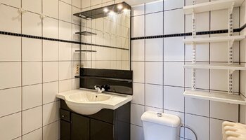 Appartement de 2 chambres dans un endroit central 