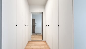 Gerenoveerde penthouse met ruim zongericht terras