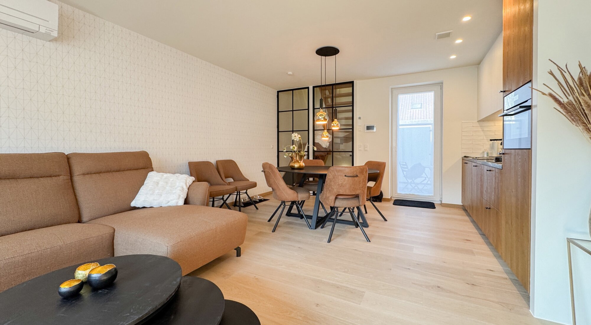 Maison récente de 4 chambres à coucher près de l'avenue Lippens et du centre ville