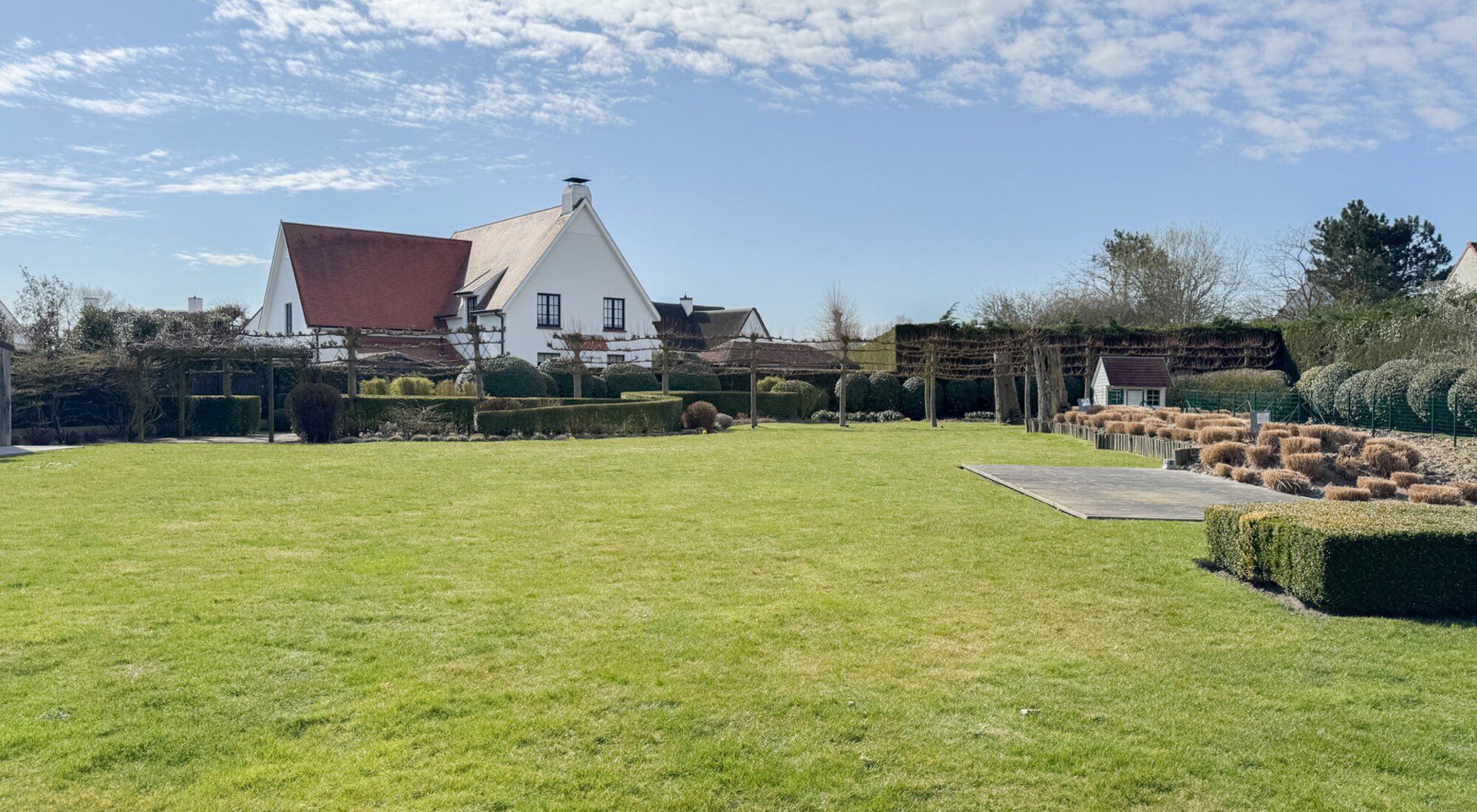 Exclusieve bouwgrond van 1256 m² aan de rand van het Zoute