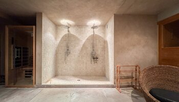 Exclusieve villa met tuin en zwembad 