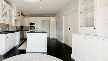 Exclusieve villa met tuin en zwembad 