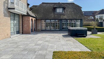 Exclusieve villa met tuin en zwembad 