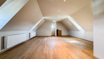 Exclusieve villa met tuin en zwembad 