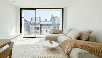 Nieuwbouwappartement met zijdelings zeezicht 
