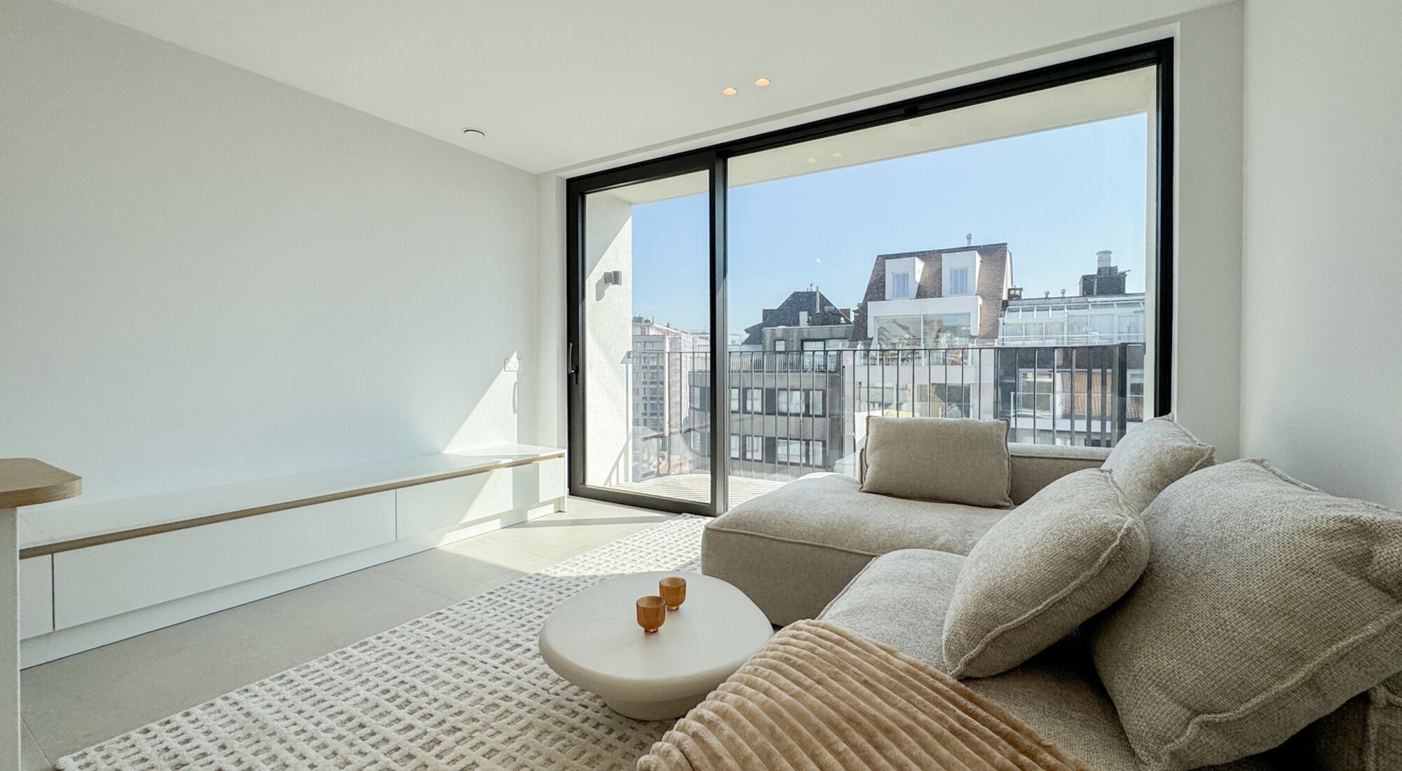 Nieuwbouwappartement met zijdelings zeezicht 