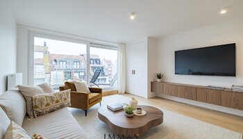Penthouse(Duplex) spacieux et lumineux avec deux grandes terrasses