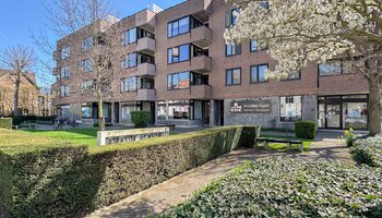 Appartement de 2 chambres à coucher dans un endroit central