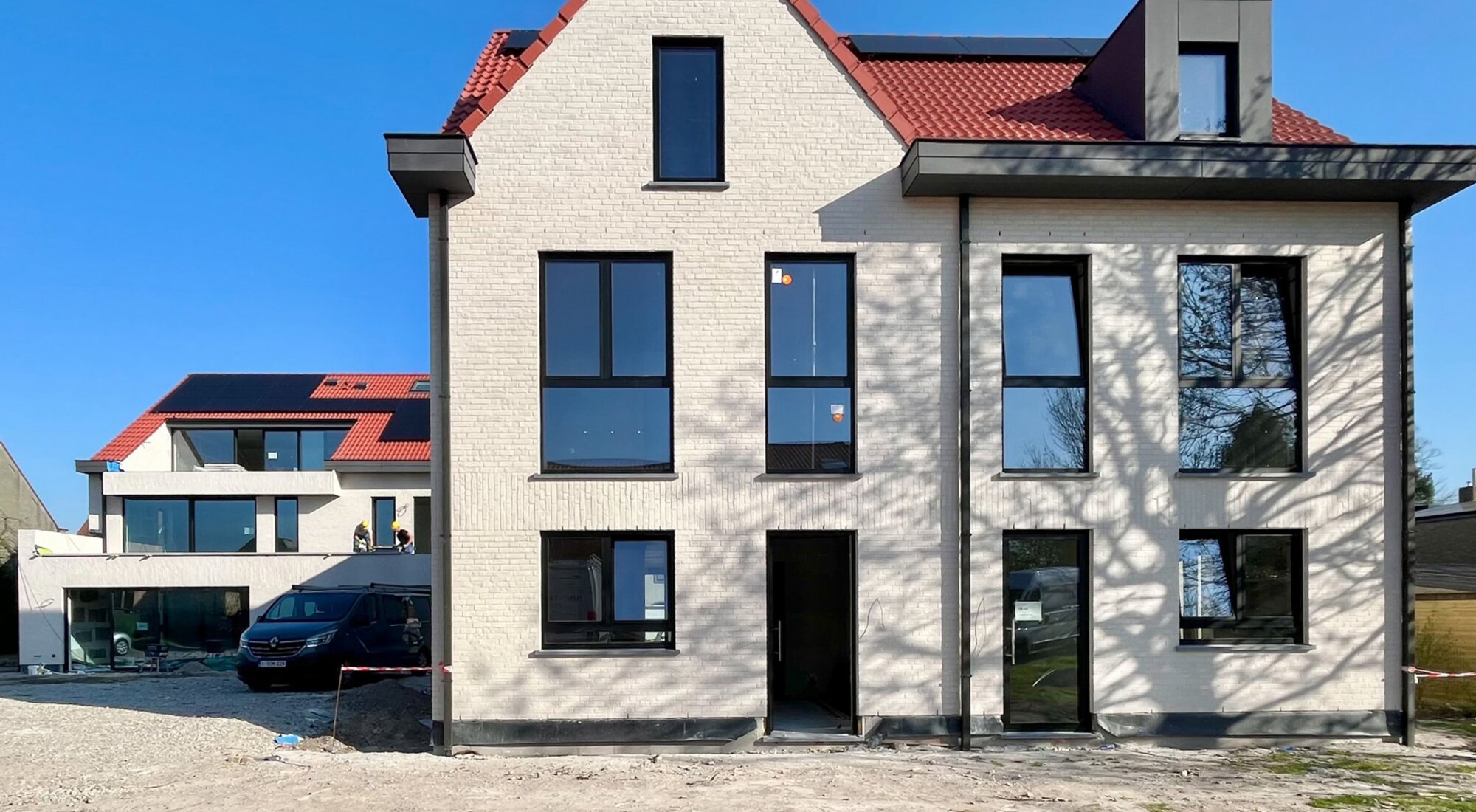 Res. YUKI | Nieuwbouw met 4 slaapkamers, tuin & carport 