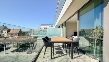 Ruim nieuwbouwappartement met ruim terras