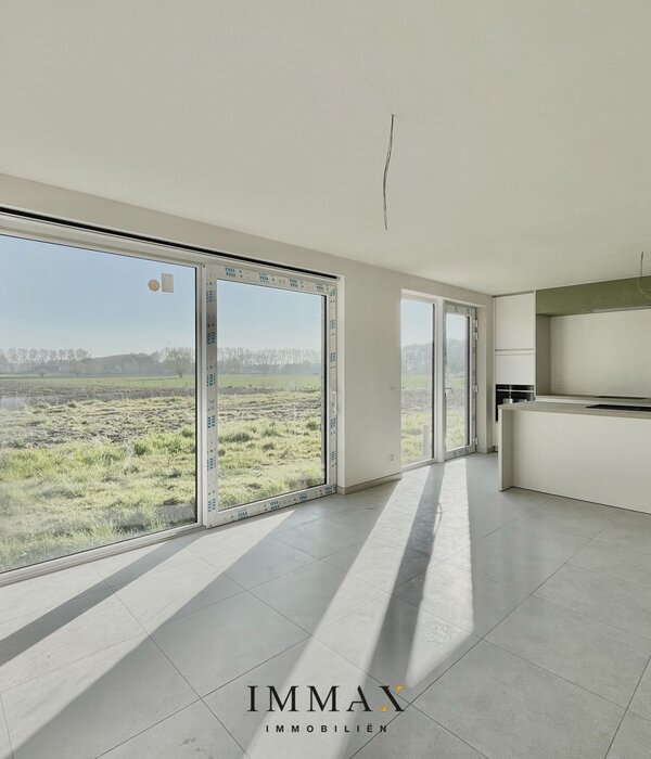 Maison jumelée de construction récente avec vue panoramique
