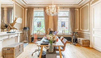 Authentieke en stijlvol gerenoveerde herenwoning met stadstuin