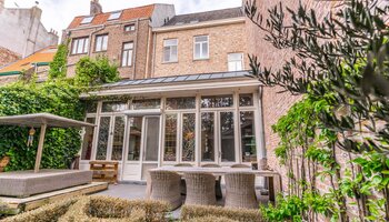 Authentieke en stijlvol gerenoveerde herenwoning met stadstuin