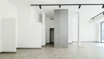 Handelspand op een topligging in het centrum