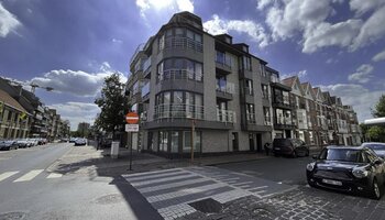 Lichtrijk 1-SLK appartement vlakbij de Lippenslaan