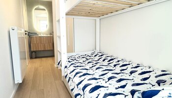 Appartement de 2 chambres joliment rénové près de la Driehoeksplein et de la Zeedijk 