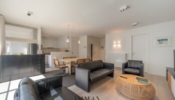 Appartement récent de 3 chambres avec terrasse
