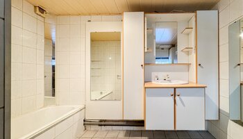 Te renoveren halfopen woning met zonnige tuin op toplocatie