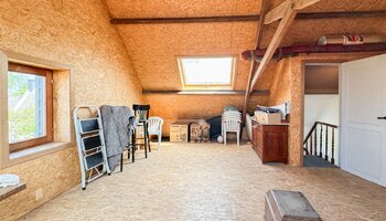 Te renoveren halfopen woning met zonnige tuin op toplocatie