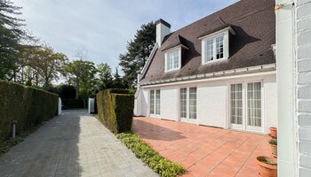 Villa de style dans un endroit calme près de Bruges