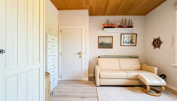 Instapklare gelijkvloerse villa met zonnige tuin