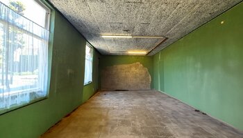Polyvalent handelshuis met horecazaak/privéwoning/ruim terras/privé-parking