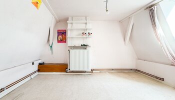 Polyvalent handelshuis met horecazaak/privéwoning/ruim terras/privé-parking