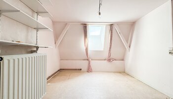 Polyvalent handelshuis met horecazaak/privéwoning/ruim terras/privé-parking