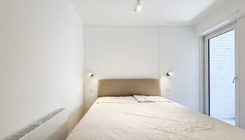 Stijlvol gerenoveerd appartement met prachtig zeezicht