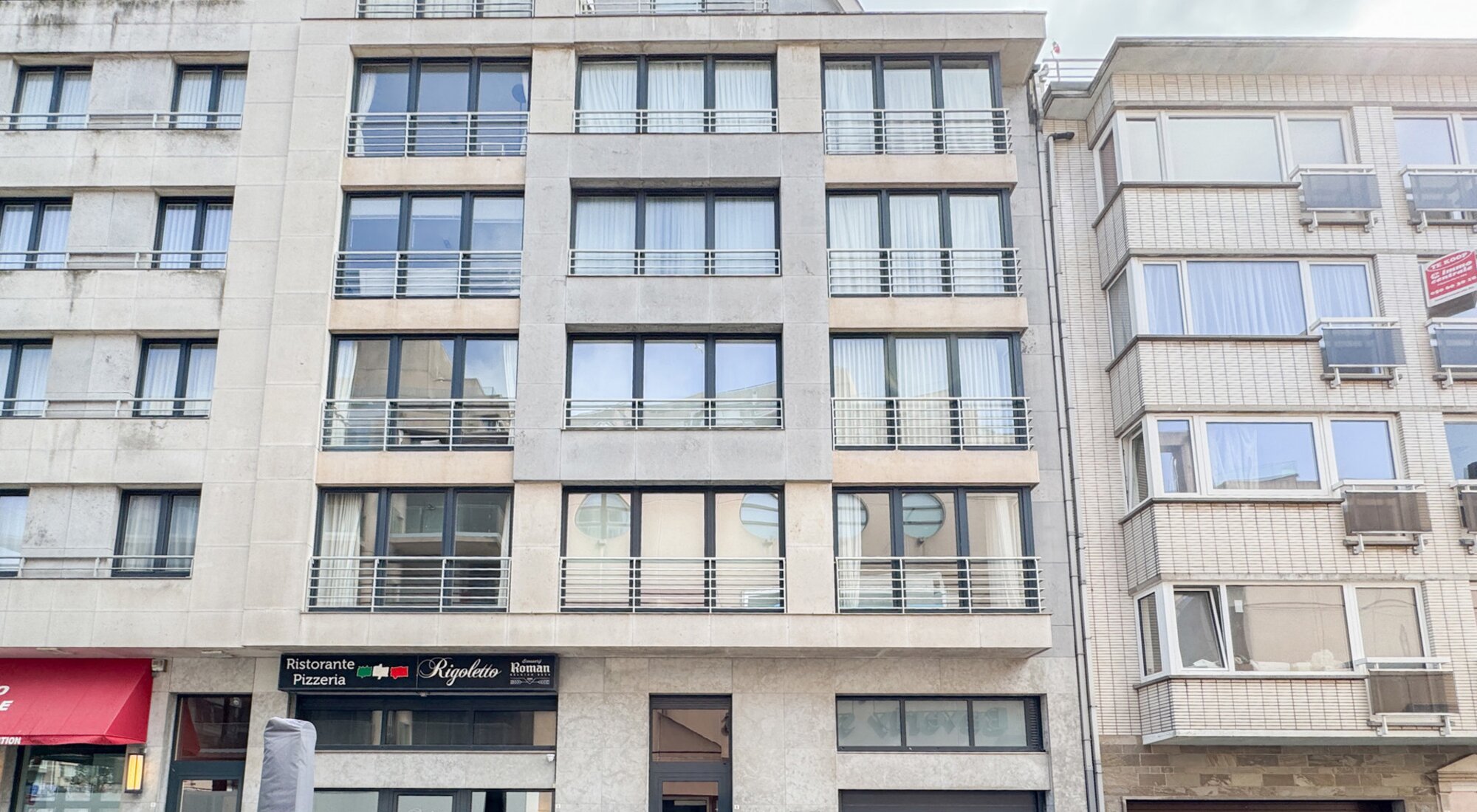 Bel appartement d'une chambre à coucher près de la place Van Bunnenplein et de la plage