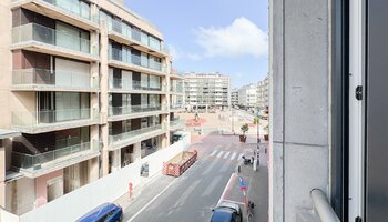 Bel appartement d'une chambre à coucher près de la place Van Bunnenplein et de la plage