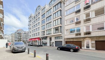 Bel appartement d'une chambre à coucher près de la place Van Bunnenplein et de la plage