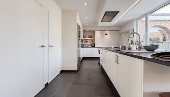 Statige instapklare woning met 2 studentenstudio's
