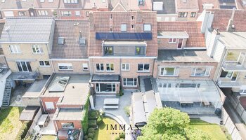 Statige instapklare woning met 2 studentenstudio's