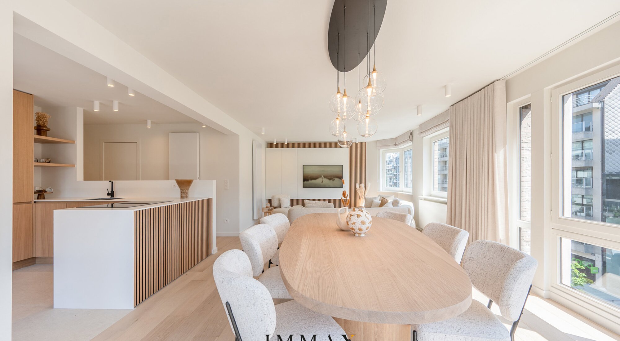 Prachtig gerenoveerd hoekappartement met 3-SLK