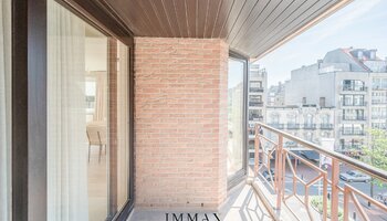 Prachtig gerenoveerd hoekappartement met 3-SLK