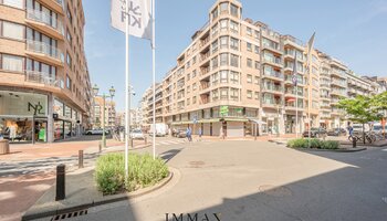 Prachtig gerenoveerd hoekappartement met 3-SLK