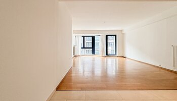  Appartement spacieux avec 2-SLK et terrasse