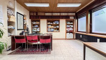 Kantoor in authentiek gebouw op commerciële ligging langs de ring van Brugge