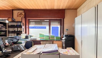 Kantoor in authentiek gebouw op commerciële ligging langs de ring van Brugge