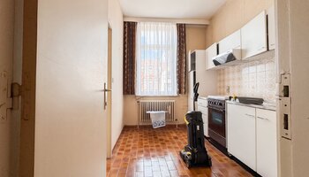 Bien polyvalent avec grand espace habitable et jardin ensoleillé