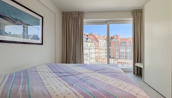 Modern en recent 2-SLK appartement met adembenemend frontaal zeezicht